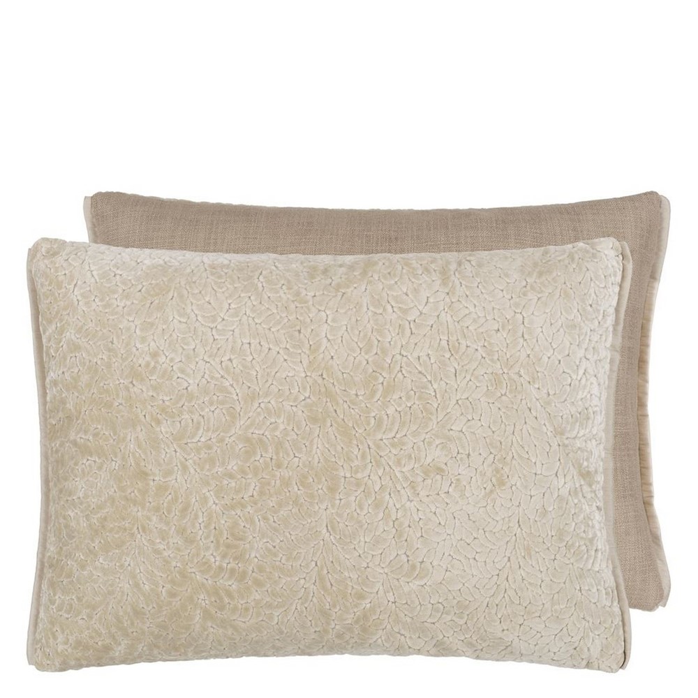 Cartouche Cushion by Designers Guild in Linen Natural